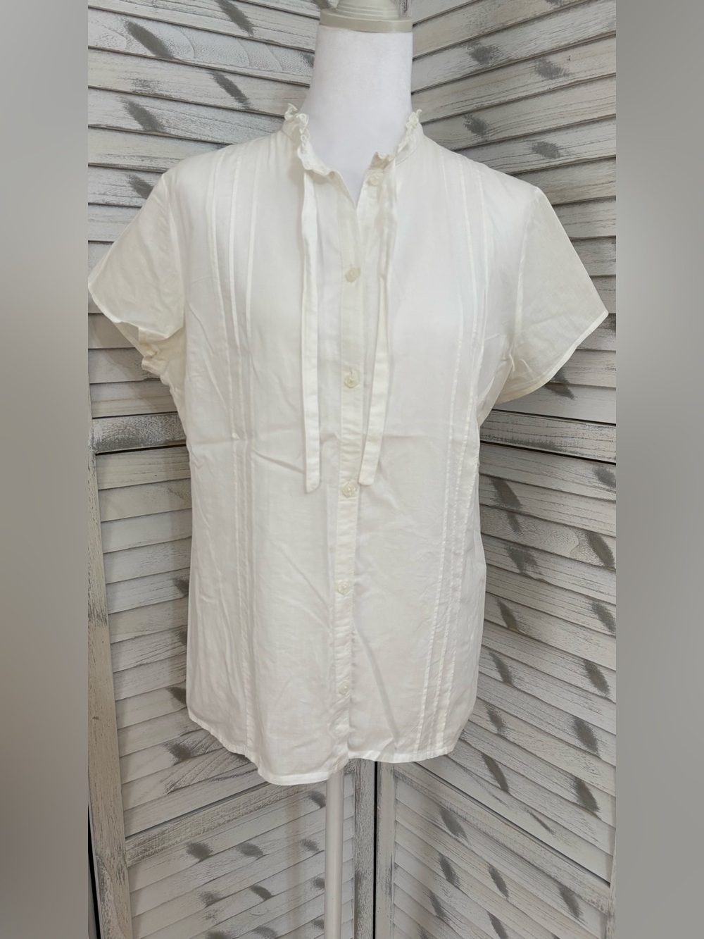 Canyon River Blues White Ruffle Tie-Neck Blouse
